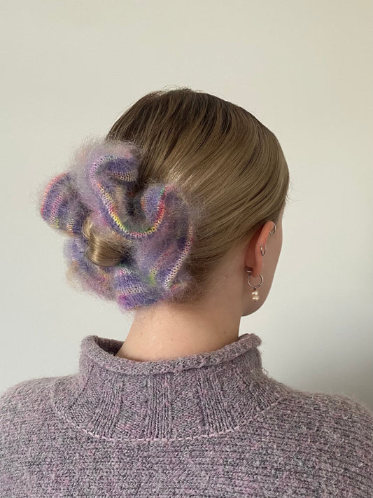 Fluffy Scrunchie - Beginner Machine Knitting Pattern